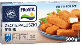 Na zdjęciu opakowanie mrożonych paluszków rybnych FRoSTA na niebieskim talerzu z pomidorem, widoczne detale produktu.