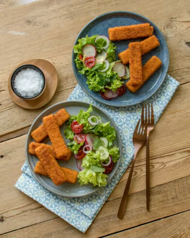 Paluszki rybne z łososia - Soczysty filet, złota panierka