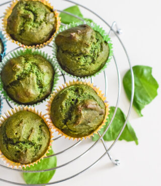 Przepis na muffinki ze szpinakiem – efektowny i prosty deser